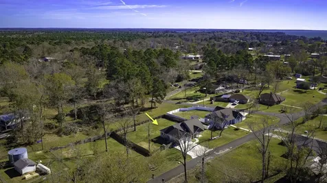 308 Resort Drive Livingston TX 77351