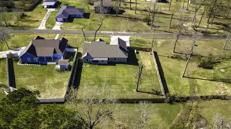 308 Resort Drive Livingston TX 77351