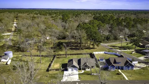 308 Resort Drive Livingston TX 77351