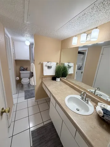 2750 Holly Hall Street 1104 Houston TX 77054