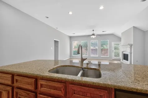 13414 Moonlit Lake Lane Pearland TX 77584