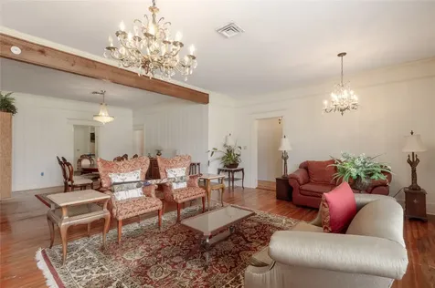 100 W Caroline Street Trinity TX 75862