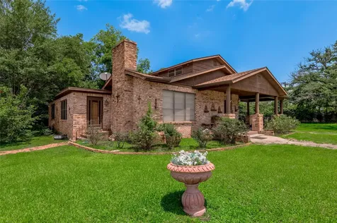 100 W Caroline Street Trinity TX 75862