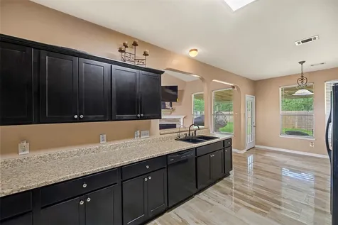 226 Persimmon Drive Baytown TX 77520