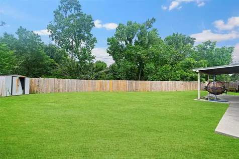 226 Persimmon Drive Baytown TX 77520