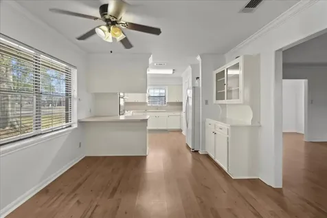 105 Alice Street Anahuac TX 77514