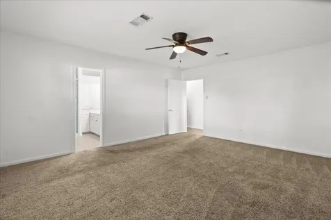 105 Alice Street Anahuac TX 77514