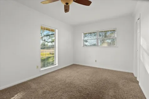105 Alice Street Anahuac TX 77514