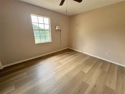 1221 Green Briar Drive Huntsville TX 77340