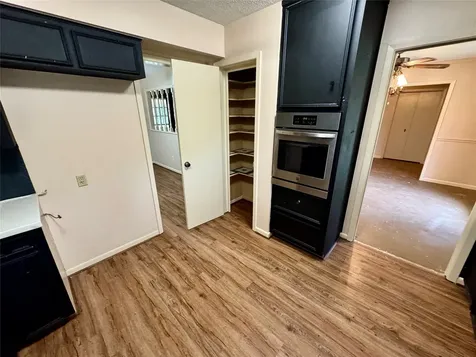 1221 Green Briar Drive Huntsville TX 77340