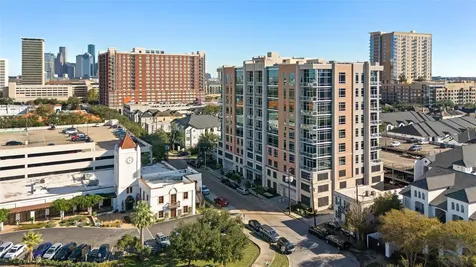 3331 D'amico Street 404 Houston TX 77019