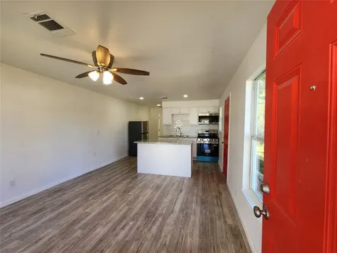 2706 Berry Street A Houston TX 77004