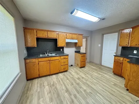909 W Elder Colmesneil TX 75938