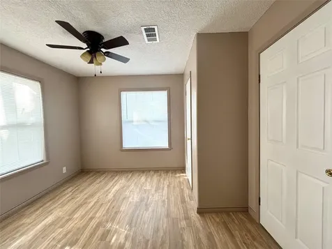 909 W Elder Colmesneil TX 75938