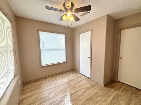 909 W Elder Colmesneil TX 75938