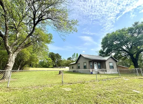 909 W Elder Colmesneil TX 75938