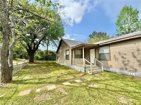 909 W Elder Colmesneil TX 75938