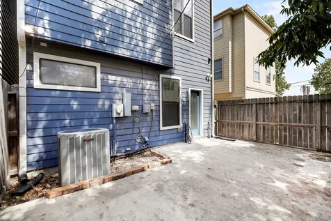 612 W 27th Street Houston TX 77008