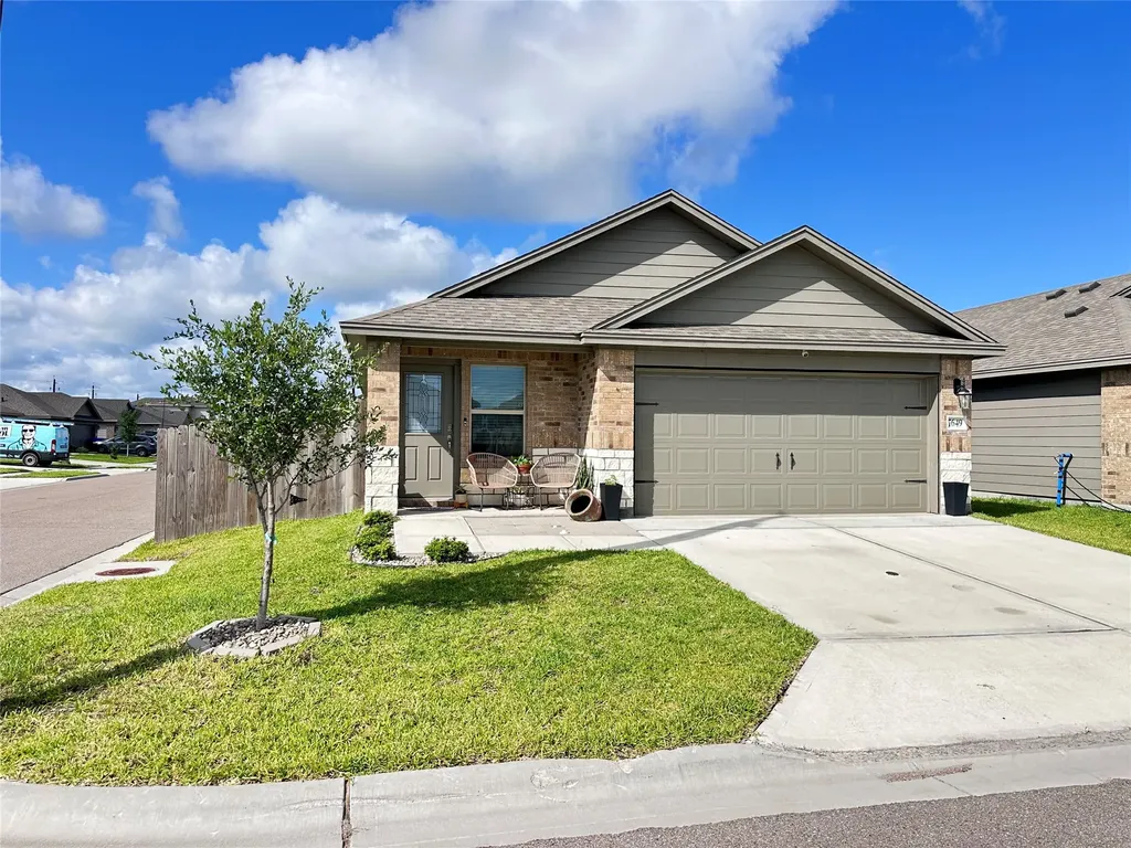 7649 Herd Rider Lane Corpus Christi TX 78414