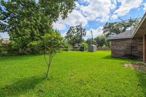 206 Stanford Street Lake Jackson TX 77566