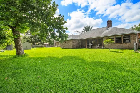 206 Stanford Street Lake Jackson TX 77566