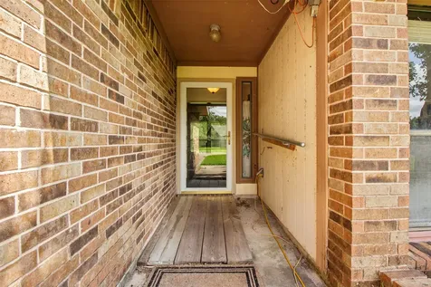 206 Stanford Street Lake Jackson TX 77566