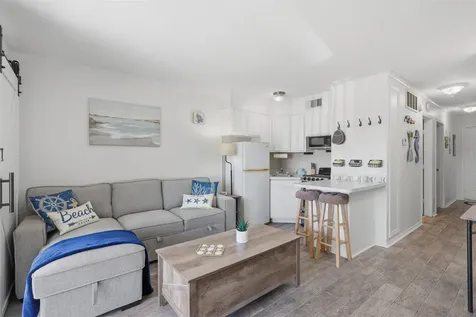 6102 Seawall Boulevard 166 Galveston TX 77551