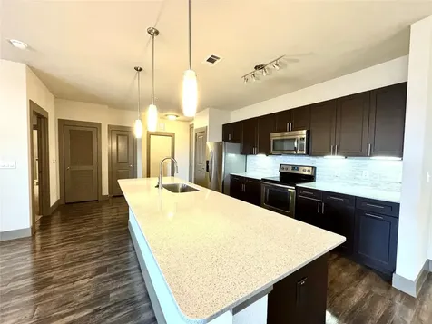 2033 S Gessner Road 2105 Houston TX 77063