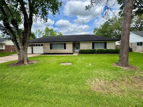 2013 Crestwood Drive Richmond TX 77469