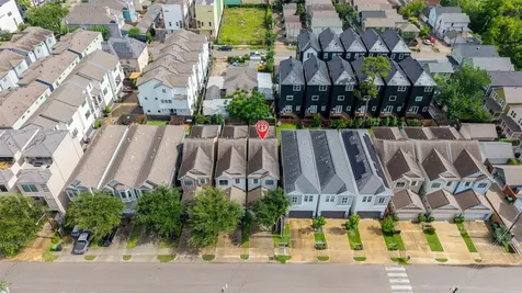 1917 W 15th Street A Houston TX 77008