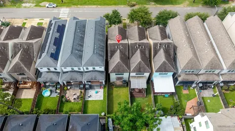 1917 W 15th Street A Houston TX 77008
