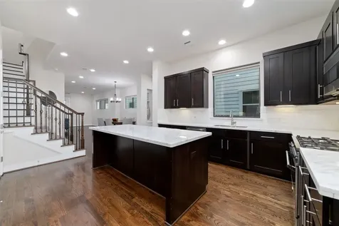 1917 W 15th Street A Houston TX 77008