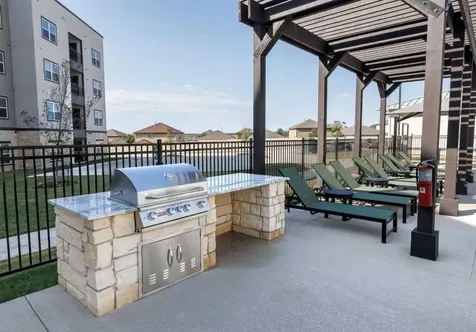 2551 N Guadalupe Street 2111 Seguin TX 78155