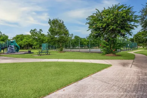 4710 Meadowthorn Court Friendswood TX 77546