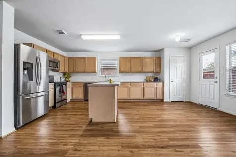 4710 Meadowthorn Court Friendswood TX 77546