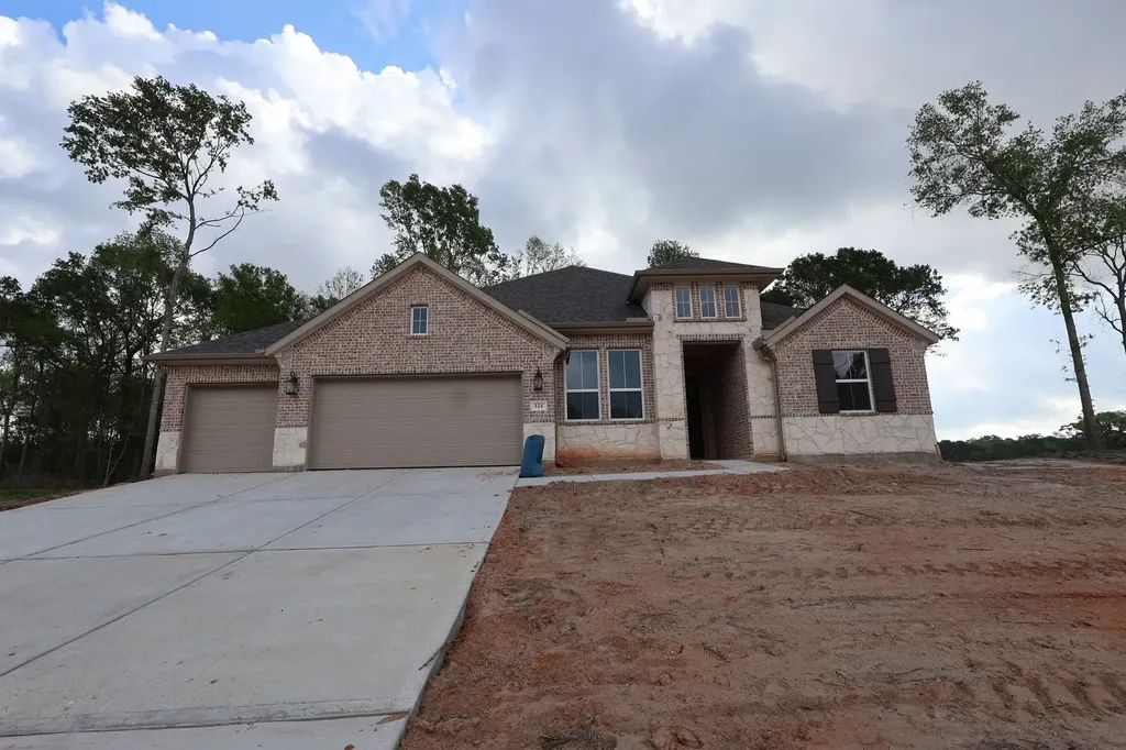 124 Roebuck Lane New Waverly TX 77358