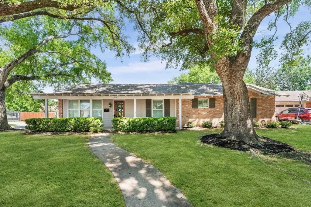 4630 Creekbend Drive Houston TX 77035