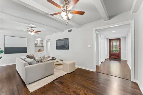 4630 Creekbend Drive Houston TX 77035