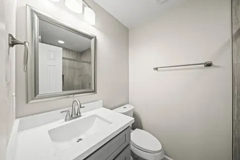 2201 Fountain View Drive 25 Houston TX 77057