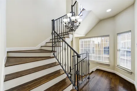 5813 Washington Avenue B Houston TX 77007