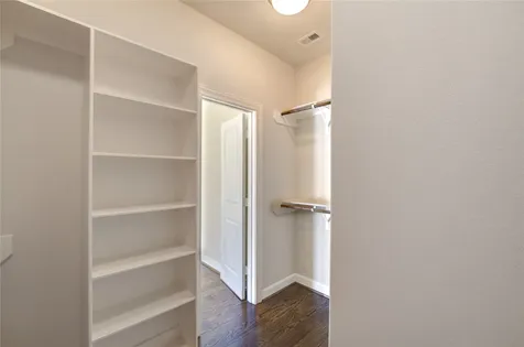 5813 Washington Avenue B Houston TX 77007