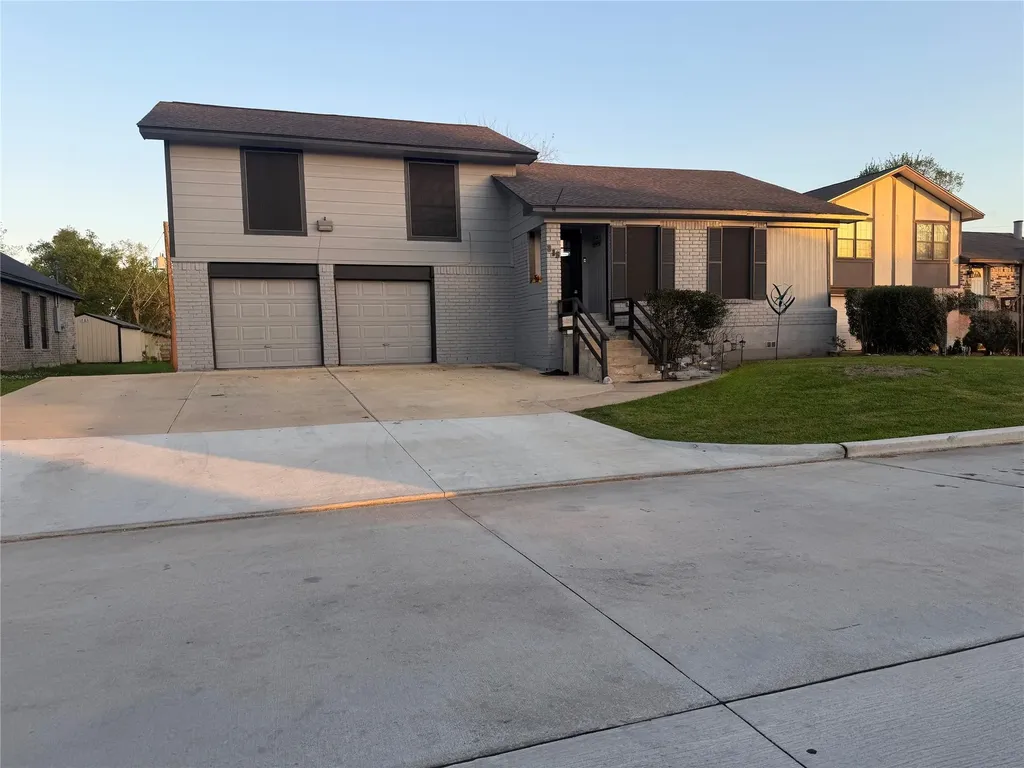 215 Briarcreek Street Richwood TX 77531