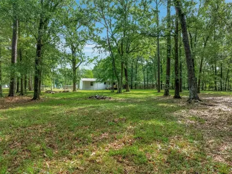 879 County Road 6471 Dayton TX 77535