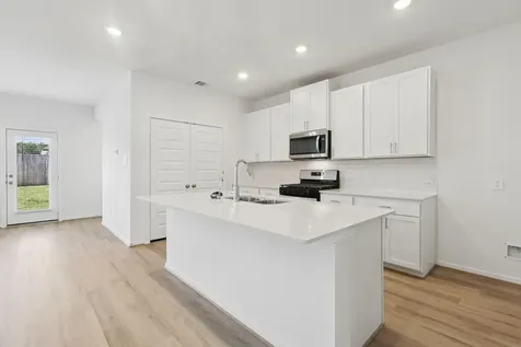 5121 Redbud Valley Drive Pearland TX 77584