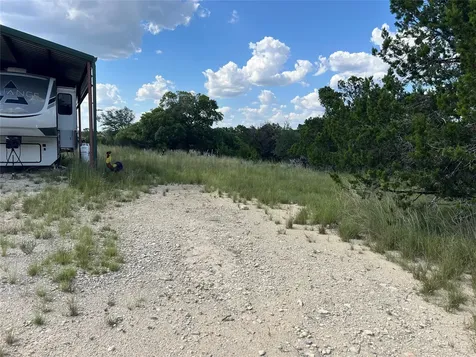 1833 W Broad Oak Drive Bandera TX 78003