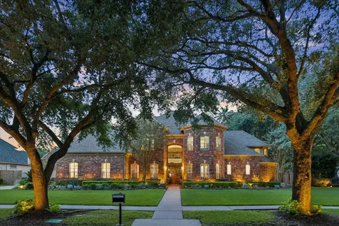 624 Lakeshore Drive Sugar Land TX 77478