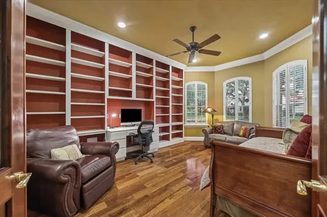 624 Lakeshore Drive Sugar Land TX 77478