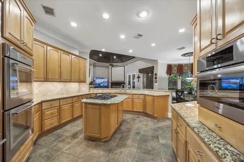 624 Lakeshore Drive Sugar Land TX 77478