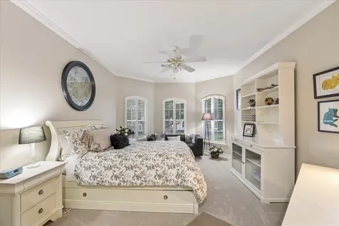 624 Lakeshore Drive Sugar Land TX 77478