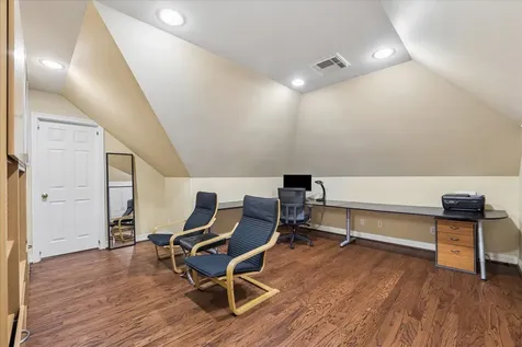 624 Lakeshore Drive Sugar Land TX 77478